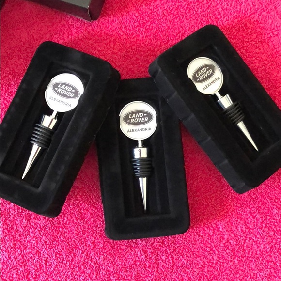 Land Rover ( wine Stopper ) - Picture 5 of 5